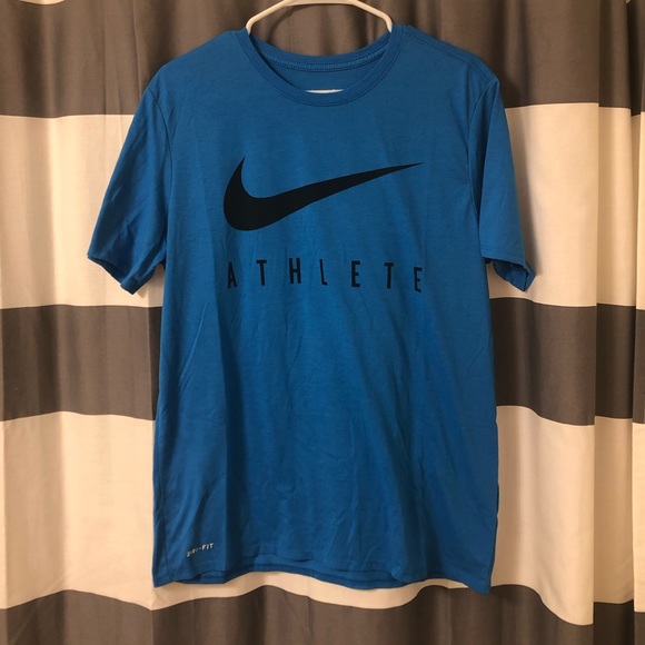 t shirt nike crossfit